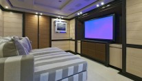 Leopard 46 LISA IV -  TV Salon